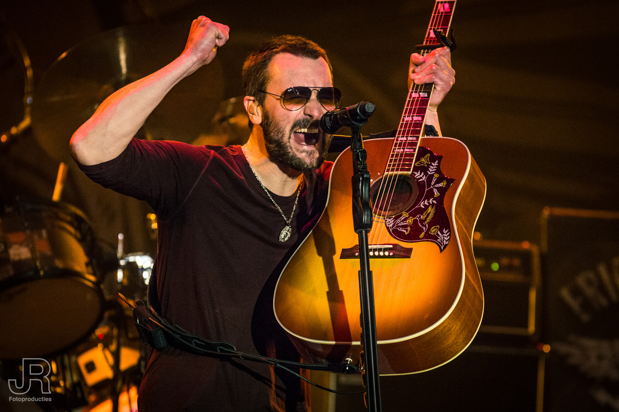 Eric Church - Hands of Time